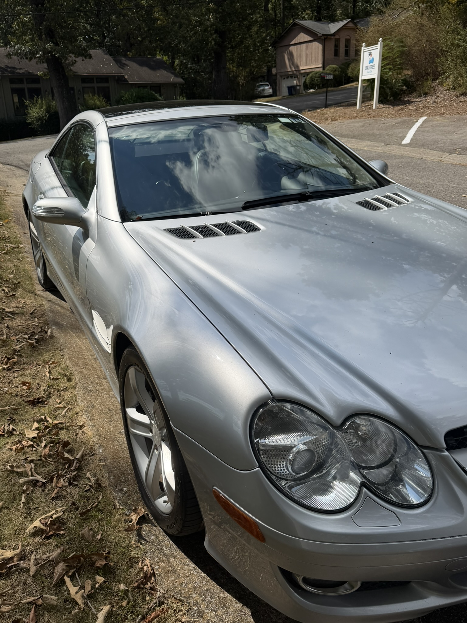 Used 2008 Mercedes-Benz SL 550 image 4