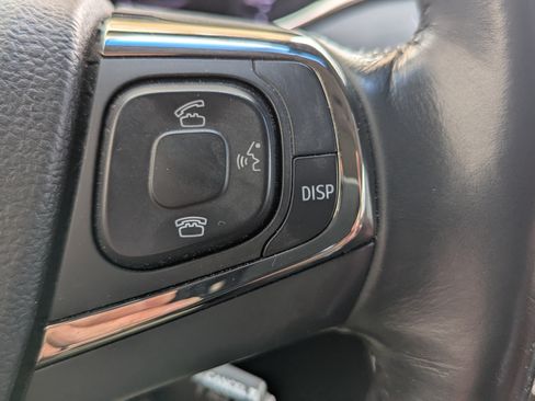 Used 2014 Toyota Avalon Limited image 18