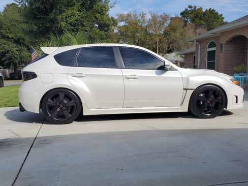 Used 2010 Subaru Impreza WRX STI image 8