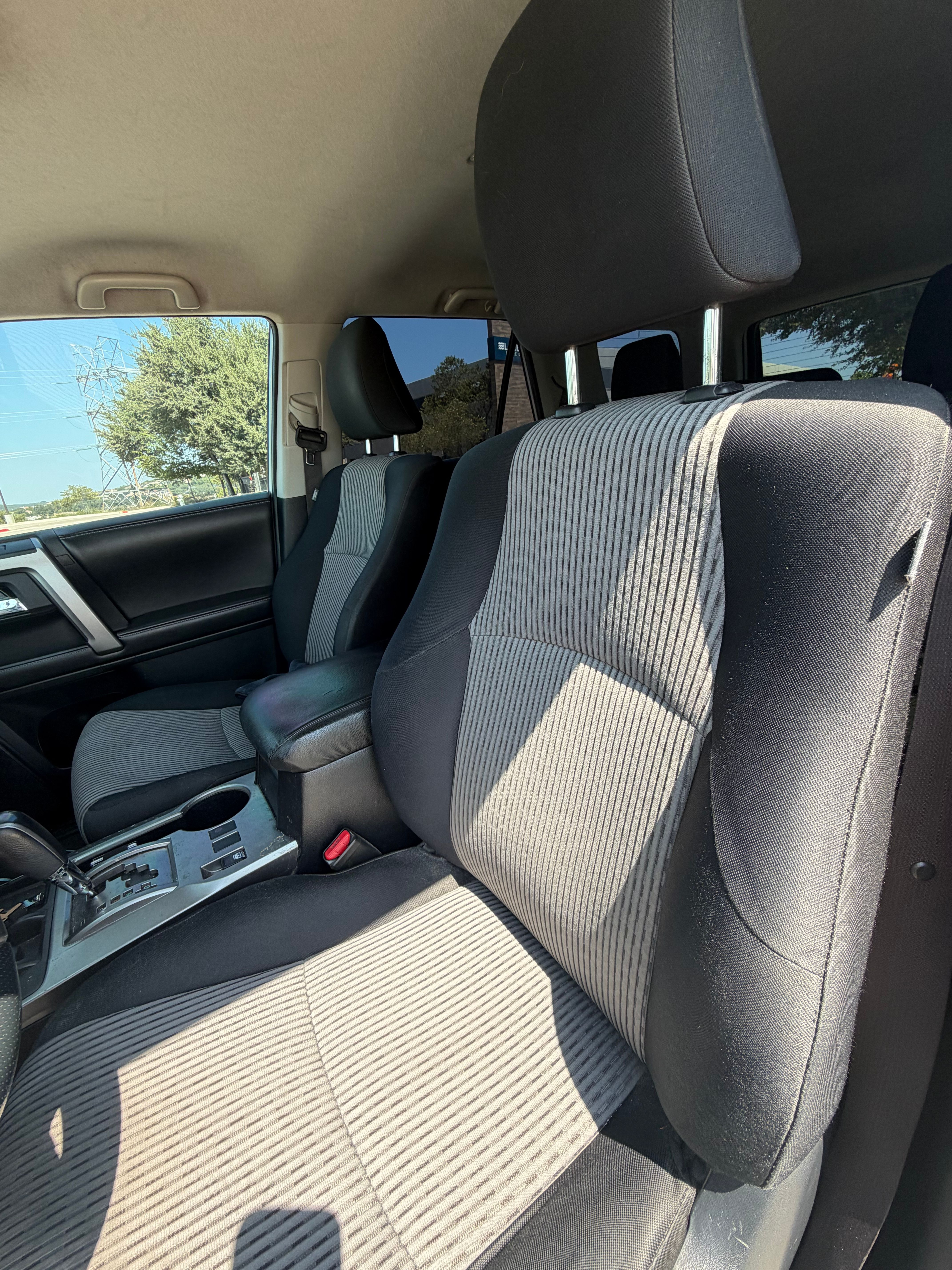 Used 2015 Toyota 4Runner SR5 RWD image 4