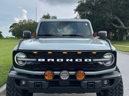 Used 2023 Ford Bronco Wildtrak image 1