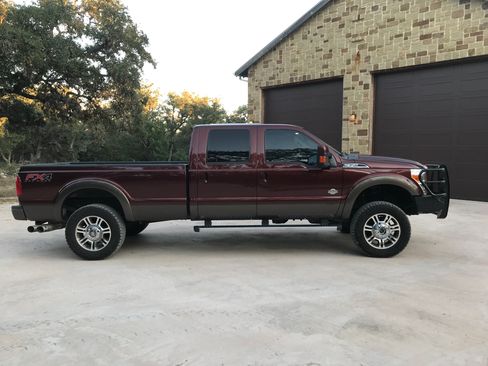 Used 2015 Ford F350 King Ranch image 2