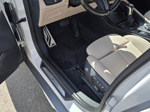 Used 2018 BMW X2 sDrive28i image 11