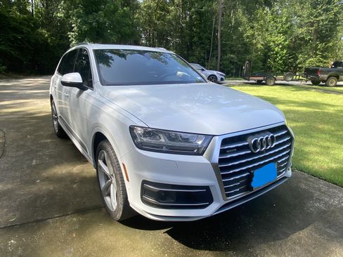 Used 2019 Audi Q7 3.0T Prestige w/ Prestige Package AWD/4WD image 4