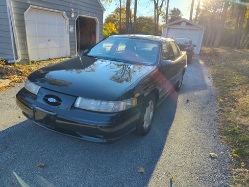 Used 1993 Ford Taurus SHO image 12