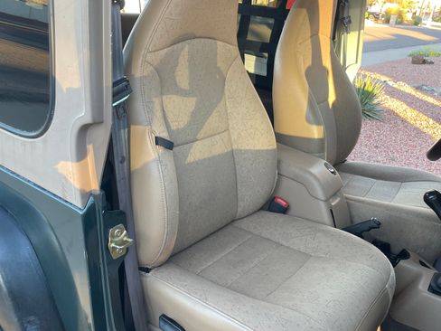 Used 2002 Jeep Wrangler Sport image 12