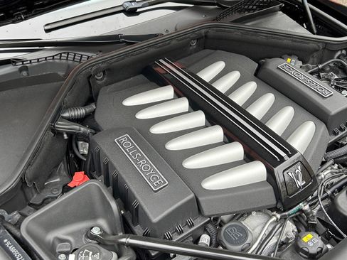 Used 2018 Rolls-Royce Wraith RWD image 16
