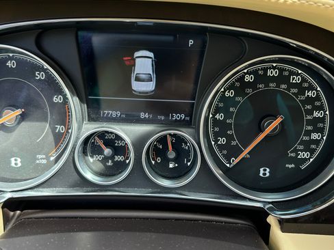 Used 2016 Bentley Flying Spur V8 image 14