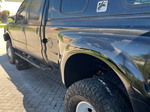 Used 2001 Ford F350 Long Bed image 4