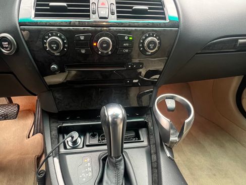 Used 2007 BMW 650i Convertible RWD image 11