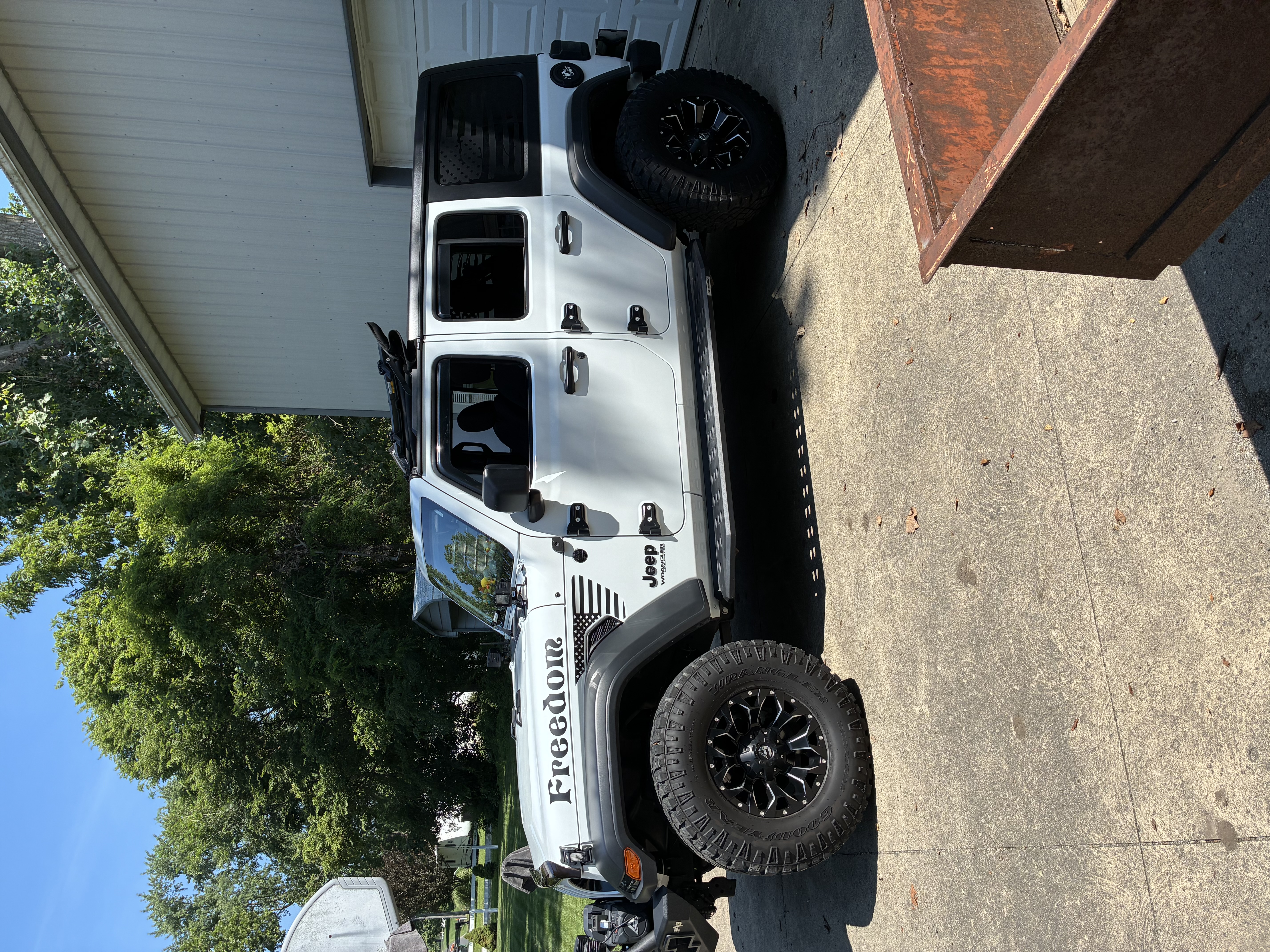 Used 2021 Jeep Wrangler Unlimited Sport w/ Technology Group AWD/4WD image 6