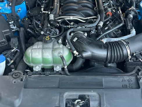 Used 2022 Ford Mustang GT RWD image 17