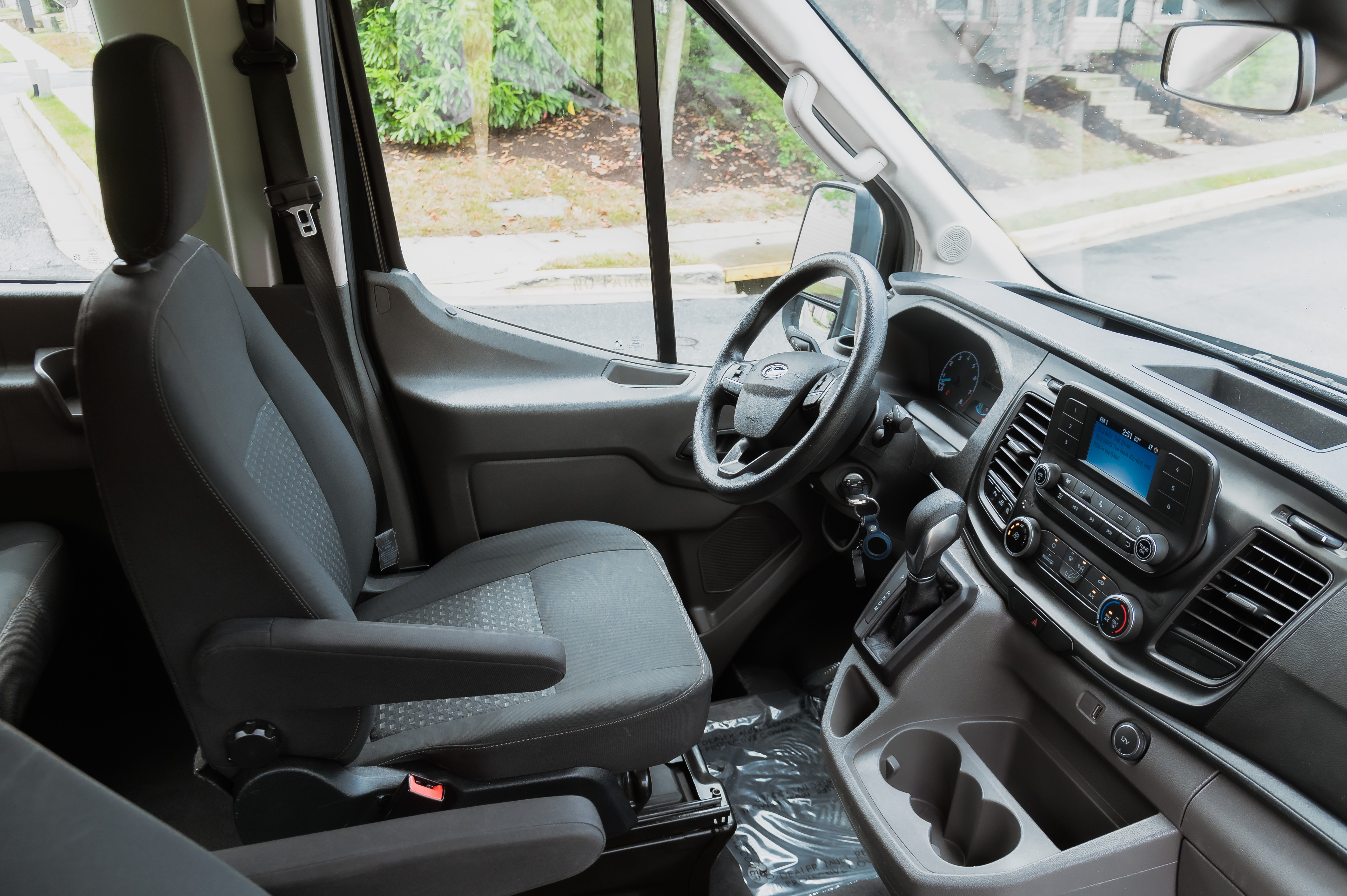 Used 2021 Ford Transit 350 XLT RWD image 12