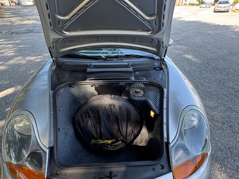 Used 1999 Porsche Boxster image 15