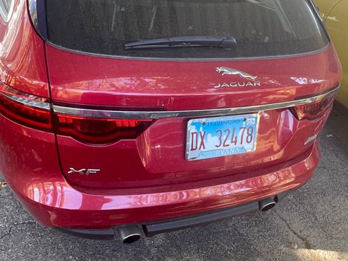 Used 2020 Jaguar XF Prestige image 1