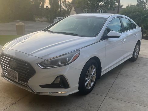 Used 2018 Hyundai Sonata SE image 1