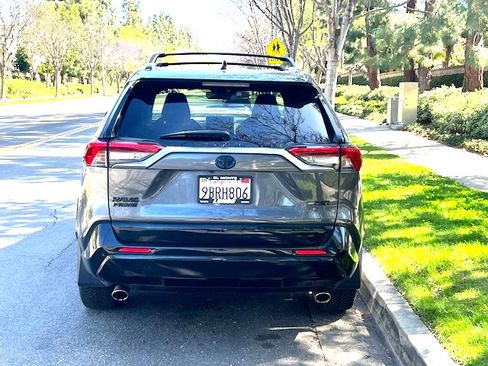 Used 2022 Toyota RAV4 XSE w/ Weather Package image 6