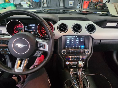 Used 2016 Ford Mustang GT Premium w/ Equipment Group 401A image 8