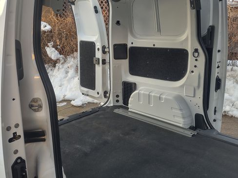 Used 2021 Nissan NV200 SV image 15