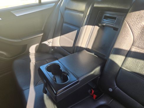 Used 2013 Volkswagen Jetta SE image 20