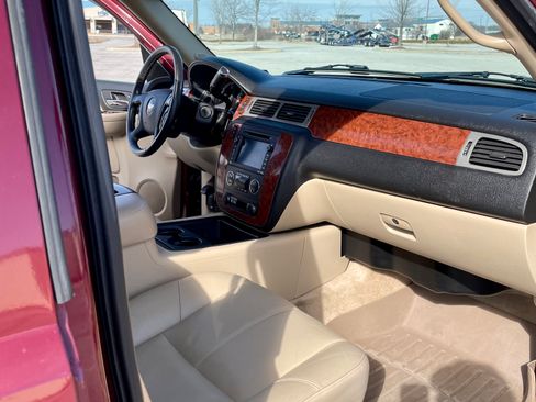 Used 2008 Chevrolet Tahoe 4WD Hybrid image 10