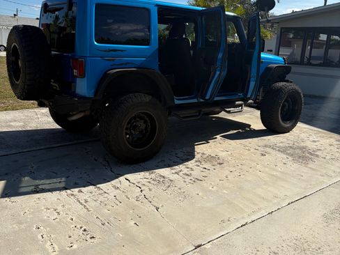 Used 2015 Jeep Wrangler Unlimited Sport w/ Quick Order Package 24S image 9