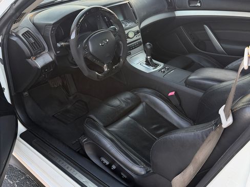 Used 2009 INFINITI G37 Journey w/ Premium Pkg image 10