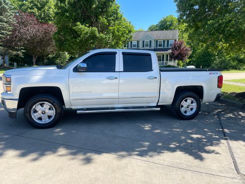 Used 2014 Chevrolet Silverado 1500 LTZ Z71 w/ LTZ Plus Package AWD/4WD image 4