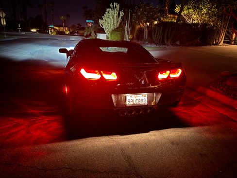 Used 2017 Chevrolet Corvette Stingray Coupe RWD image 14