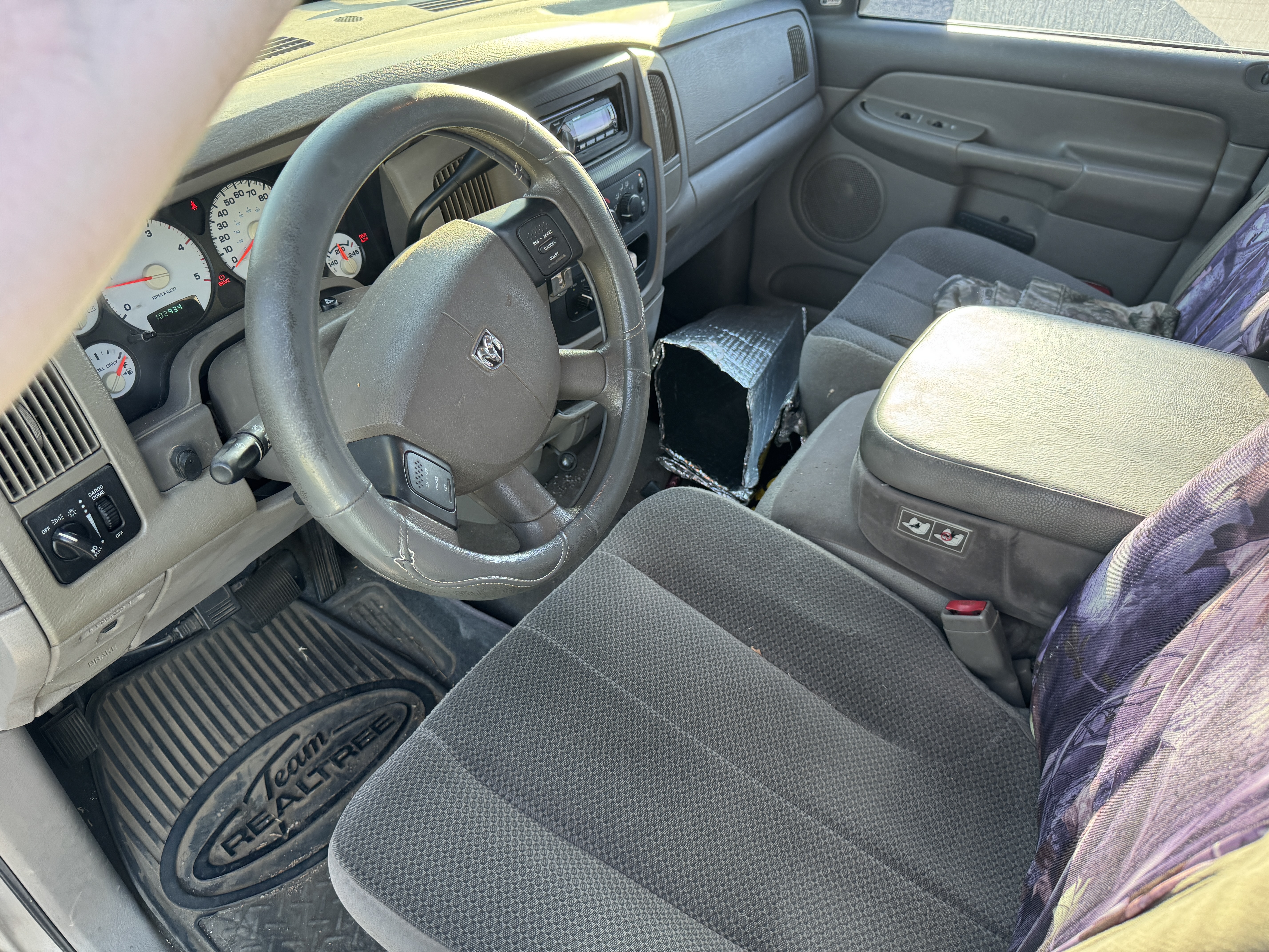 Used 2004 Dodge Ram 2500 Truck SLT w/ Trailer Tow Group AWD/4WD image 10