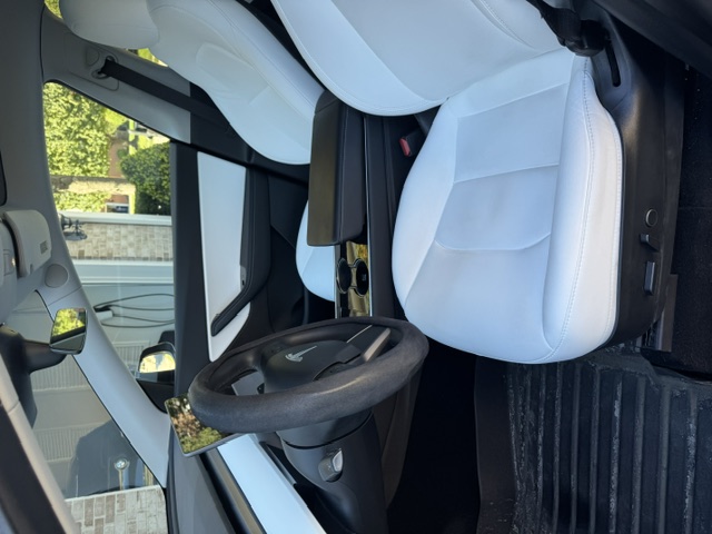 Used 2021 Tesla Model Y Long Range AWD/4WD image 15