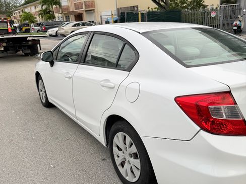 Used 2012 Honda Civic LX image 8