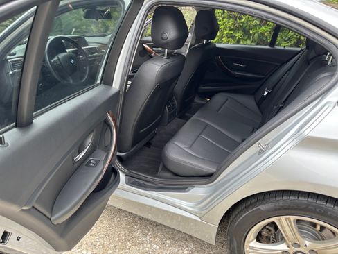 Used 2014 BMW 320i Sedan image 16