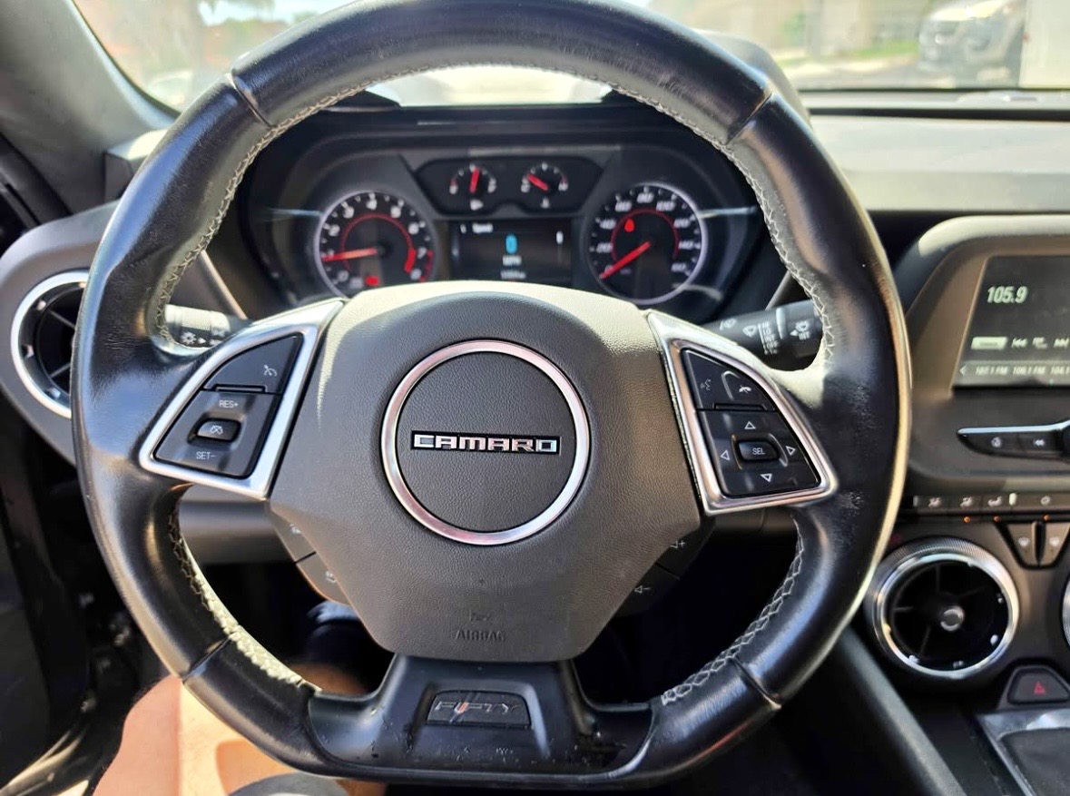 Used 2017 Chevrolet Camaro LT RWD image 19