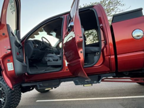 Used 2008 Dodge Ram 1500 Truck SLT w/ Sport Appearance Group AWD/4WD image 11