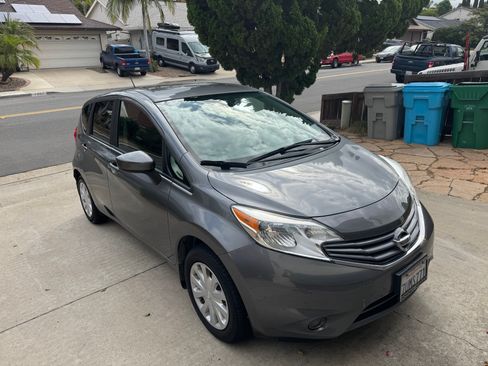 Used 2016 Nissan Versa Note SV FWD image 10