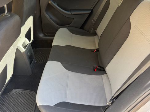 Used 2017 Volkswagen Jetta S FWD image 8