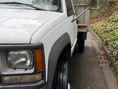 Used 2001 Chevrolet Silverado 3500 2WD Regular Cab HD image 10