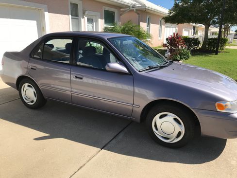 Used 1998 Toyota Corolla LE image 10