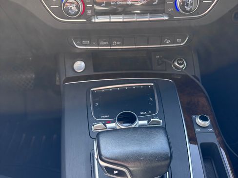 Used 2018 Audi Q5 2.0T Premium AWD/4WD image 21