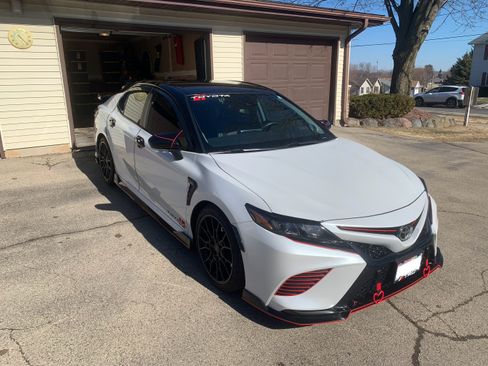 Used 2021 Toyota Camry TRD w/ TRD Package w/JBL Audio image 9