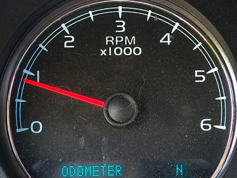 Used 2012 Chevrolet Avalanche LTZ AWD/4WD image 18