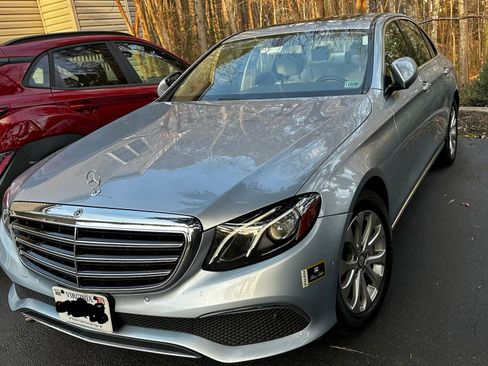 Used 2017 Mercedes-Benz E 300 E 300 4MATIC Sedan 4D image 2