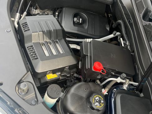 Used 2017 Chevrolet Equinox LS AWD/4WD image 24