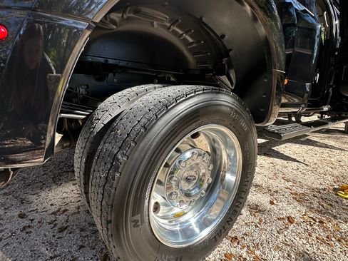 Used 2017 Ford F450 Lariat w/ Lariat Ultimate Package image 25