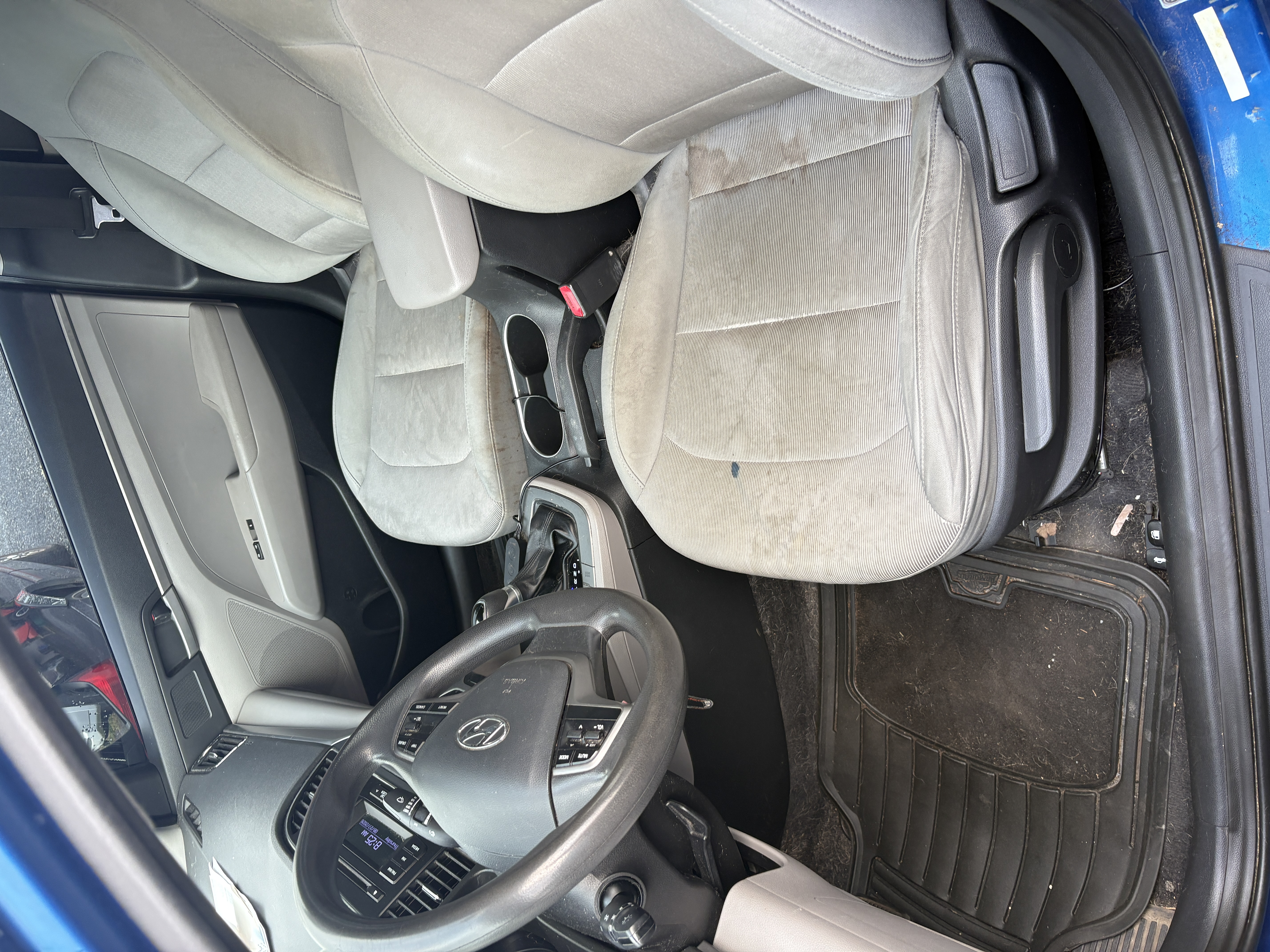 Used 2017 Hyundai Elantra SE FWD image 11