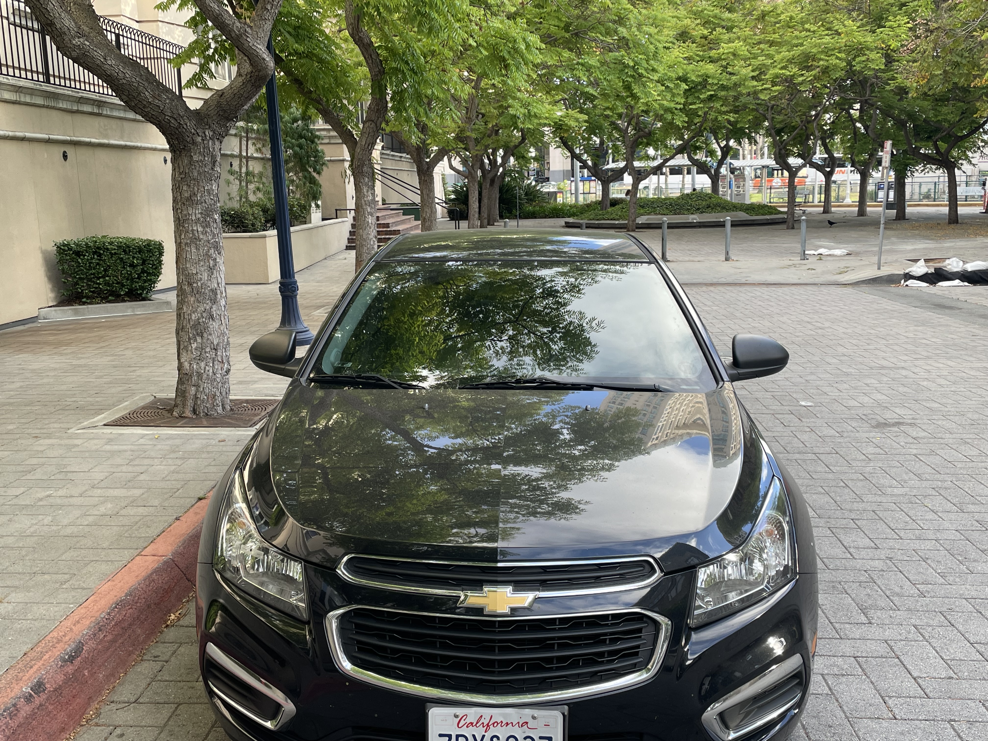 Used 2016 Chevrolet Cruze LS FWD image 2