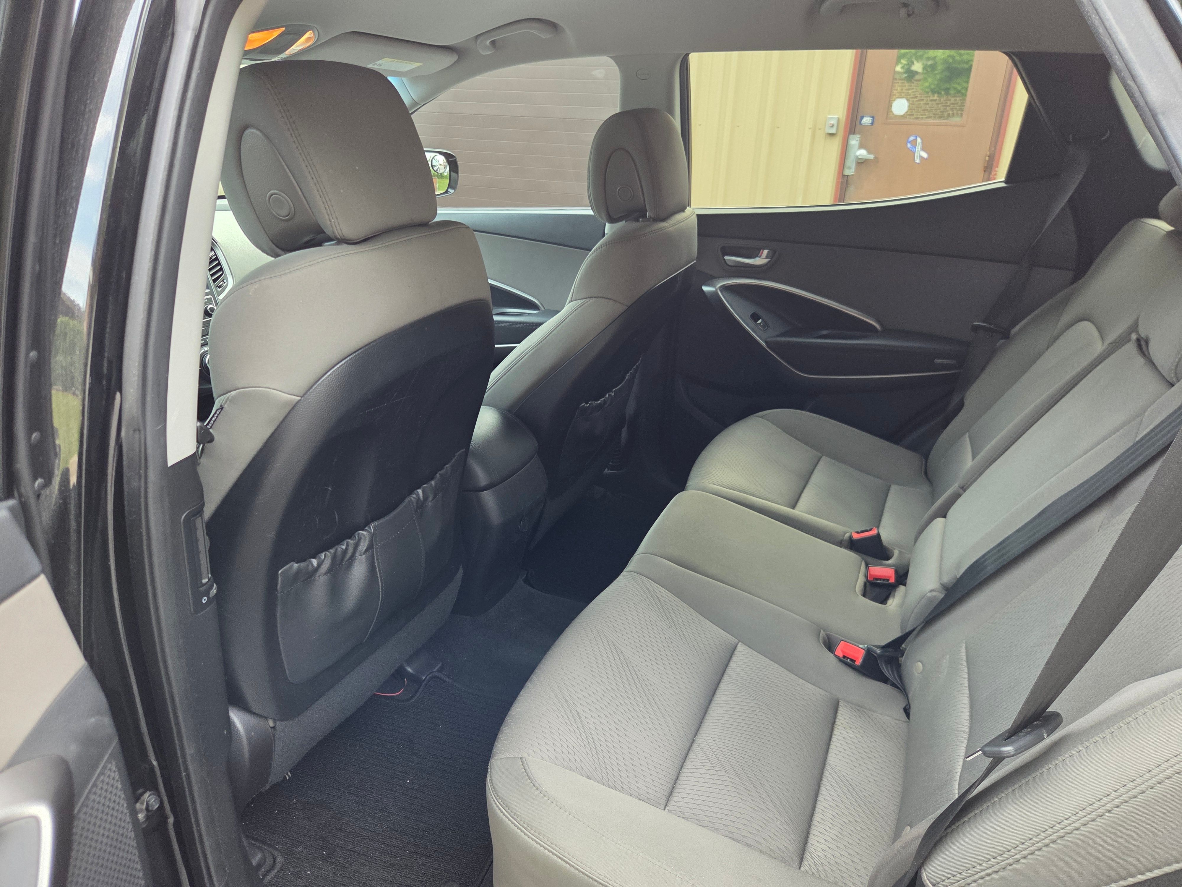 Used 2017 Hyundai Santa Fe Sport FWD image 8