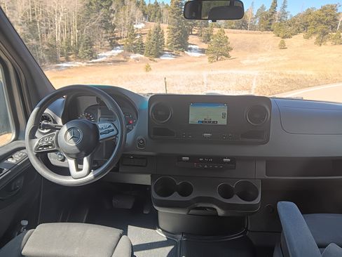 Used 2019 Mercedes-Benz Sprinter 170 image 8