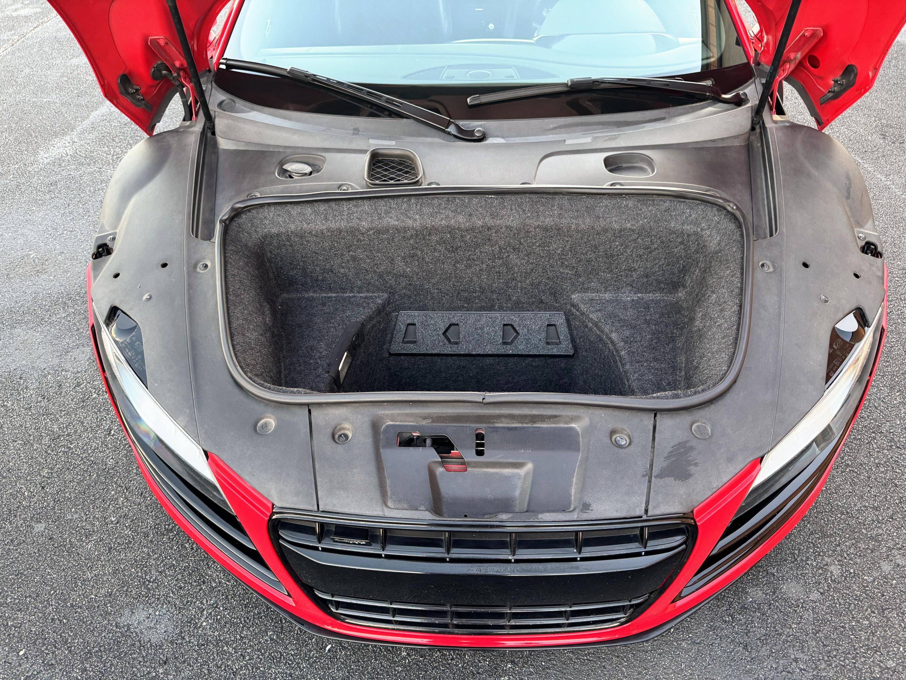 Used 2011 Audi R8 V10 AWD/4WD image 12